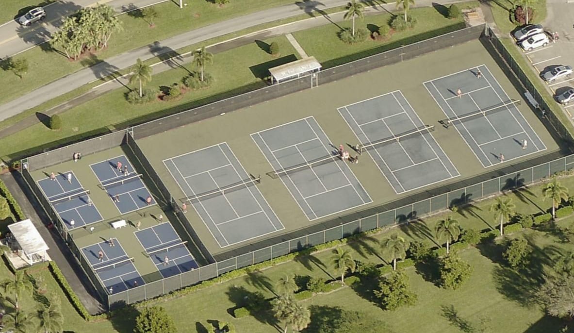 A pickleball court at Mansfield Courts.
