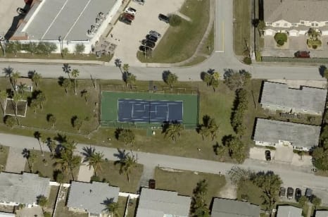 A pickleball court at Cameron Barkley (Palmetto) Park.